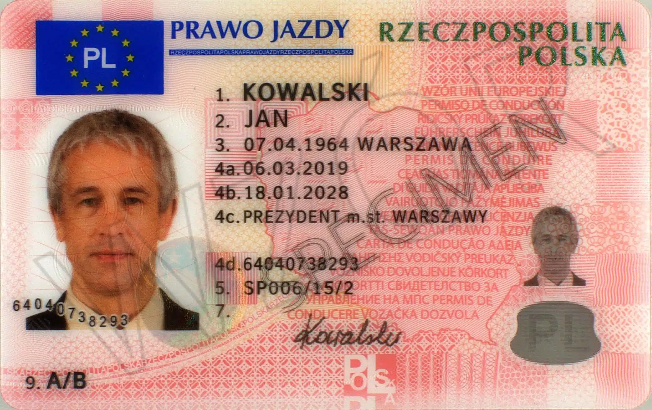 Polskie prawo jazdy bezterminowe: Wymiana. Przepisy. Kiedy i czy każdy musi je wymienić?