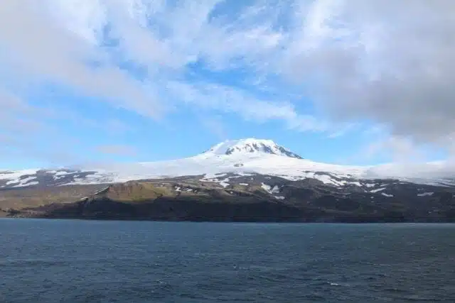 Wyspa Jan Mayen jest częścią Królestwa Norwegii. Poznajmy Norwegię.