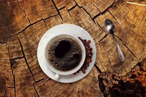 Či pitie kávy znižuje riziko demencie