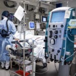 Ilu niezaszczepionych jest hospitalizowanych w Norwegii