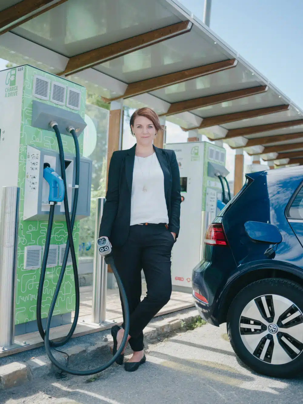 Rozwój możliwości szybkiego ładowania nie nadąża za sprzedażą samochodów elektrycznych