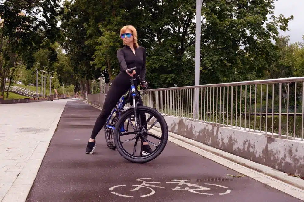Czerwony dywan dla rowerzystów w Drammen