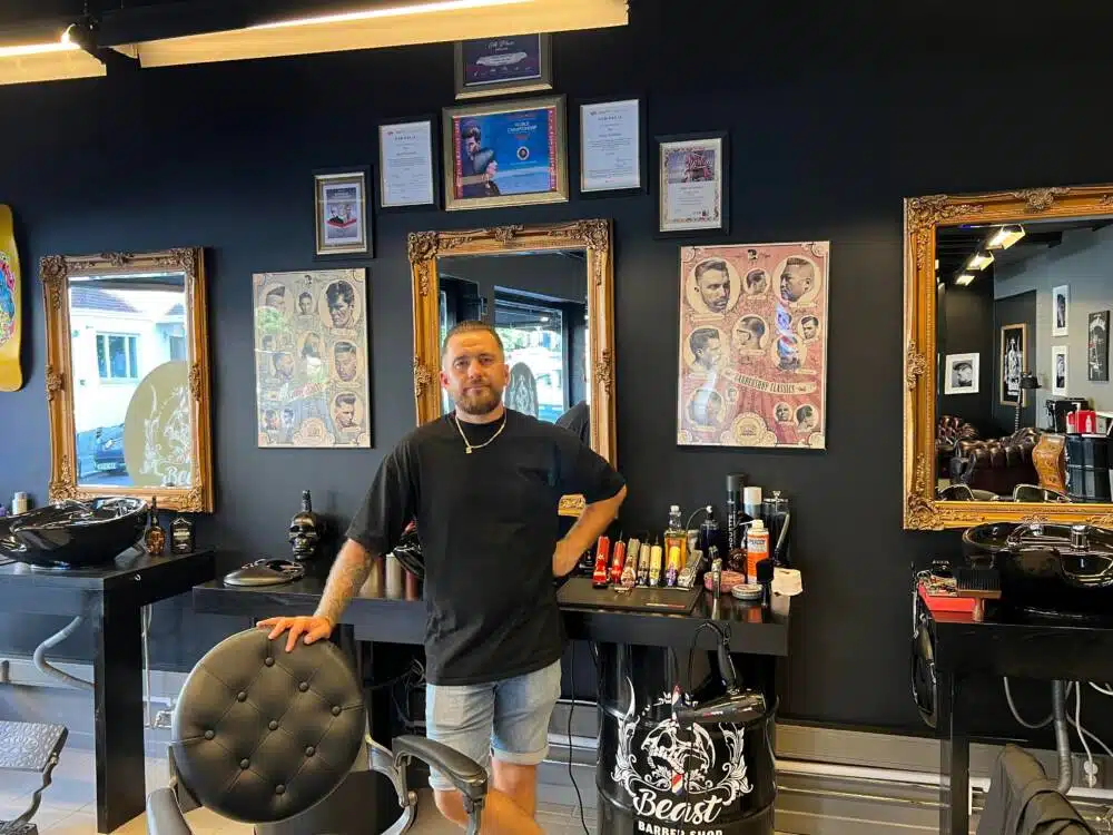 Polski barber w Oslo Jakub Zawrotniak