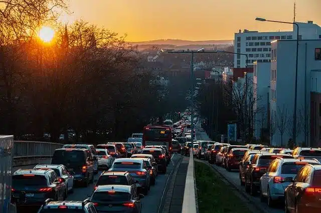 Finanse pod w presją: Rosnące opłaty za drogi płatne