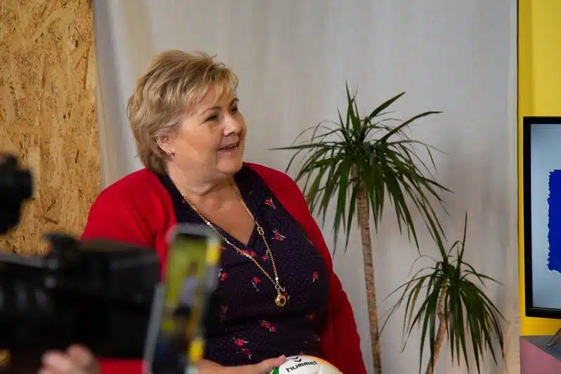 Økokrim nie wszczyna śledztwa przeciwko byłej premier Ernie Solberg ani jej mężowi Sindre Finnesowi