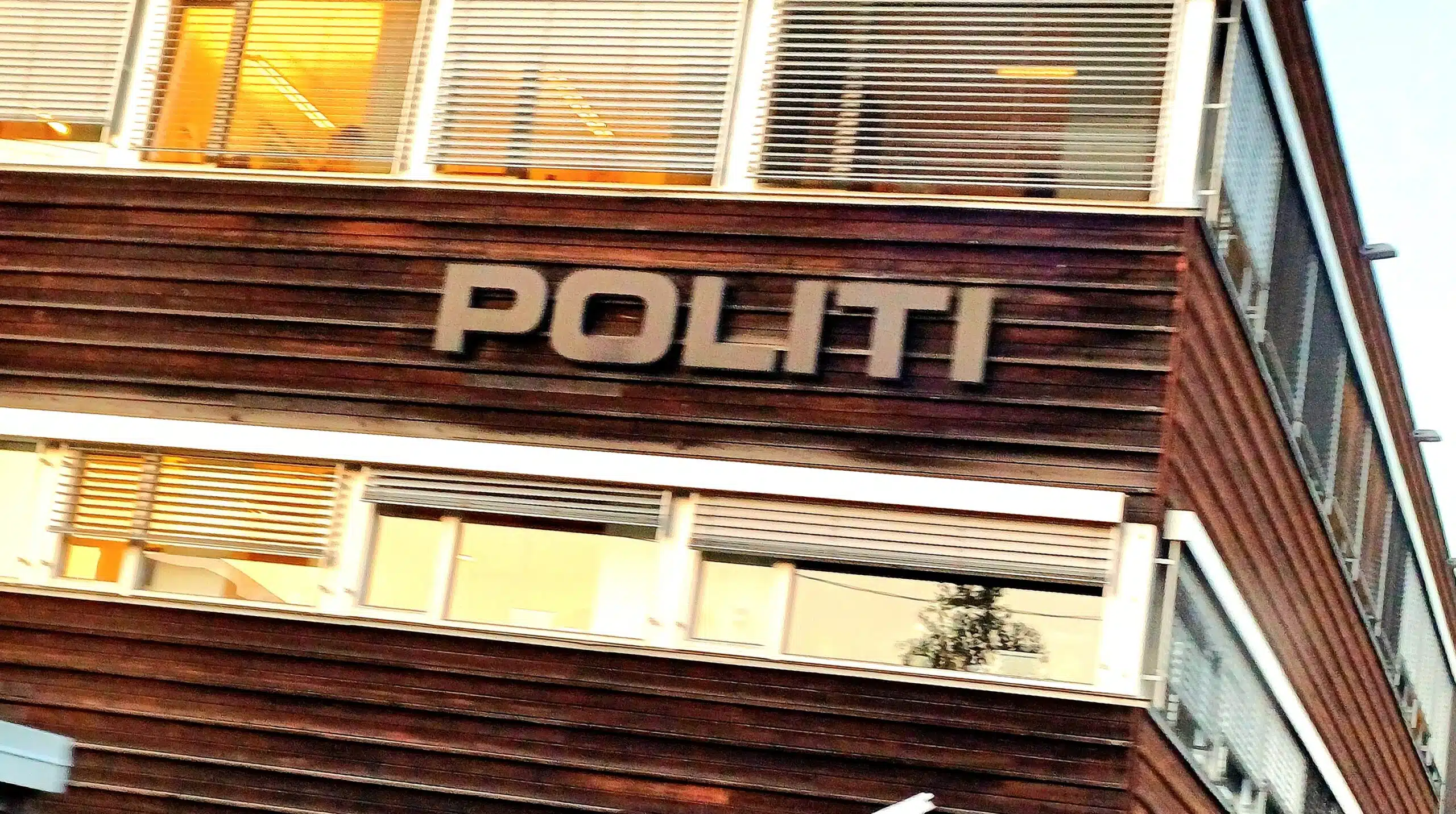 Alarm w Fredrikstad: Znaleziono materiał wybuchowy – policja prowadzi śledztwo