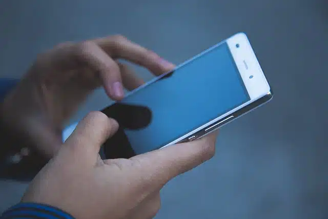 Nowa tarcza cyfrowa blokuje podszywanie się pod numery telefonów: Nowa era walki z oszustwami