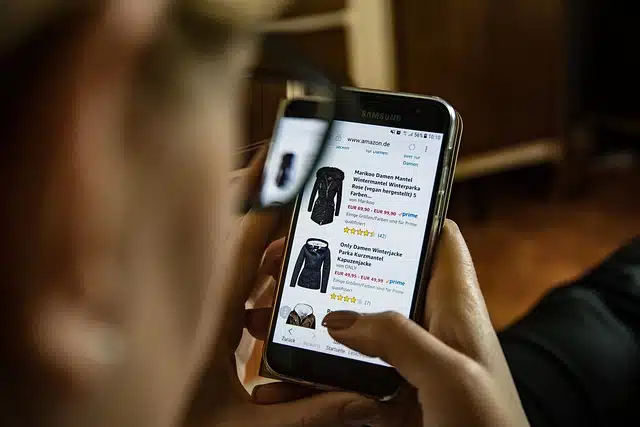 Co zmieni się w zakupach online? Czy to koniec tanich zakupów? - Unia Europejska walczy z wyzwaniami importu