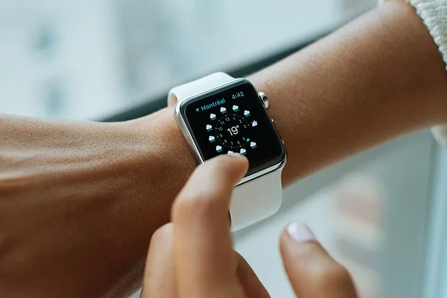 Kupujesz smartwatch lub smart home? Od sierpnia Nowe przepisy i wymagania UE dla elektroniki