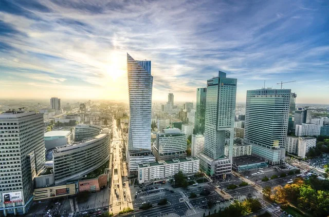 Warszawa centrum europejskich finansów – Stoltenberg rozmawia z UE o obronności i handlu