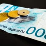 Wzrost płac nie nadąża za rachunkami: Samotni rodzice w finansowych tarapatach - rosną koszty, rośnie frustracja