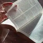 Norwegia podnosi próg dla wspólnot religijnych - od 2026 roku minimum 100 członków