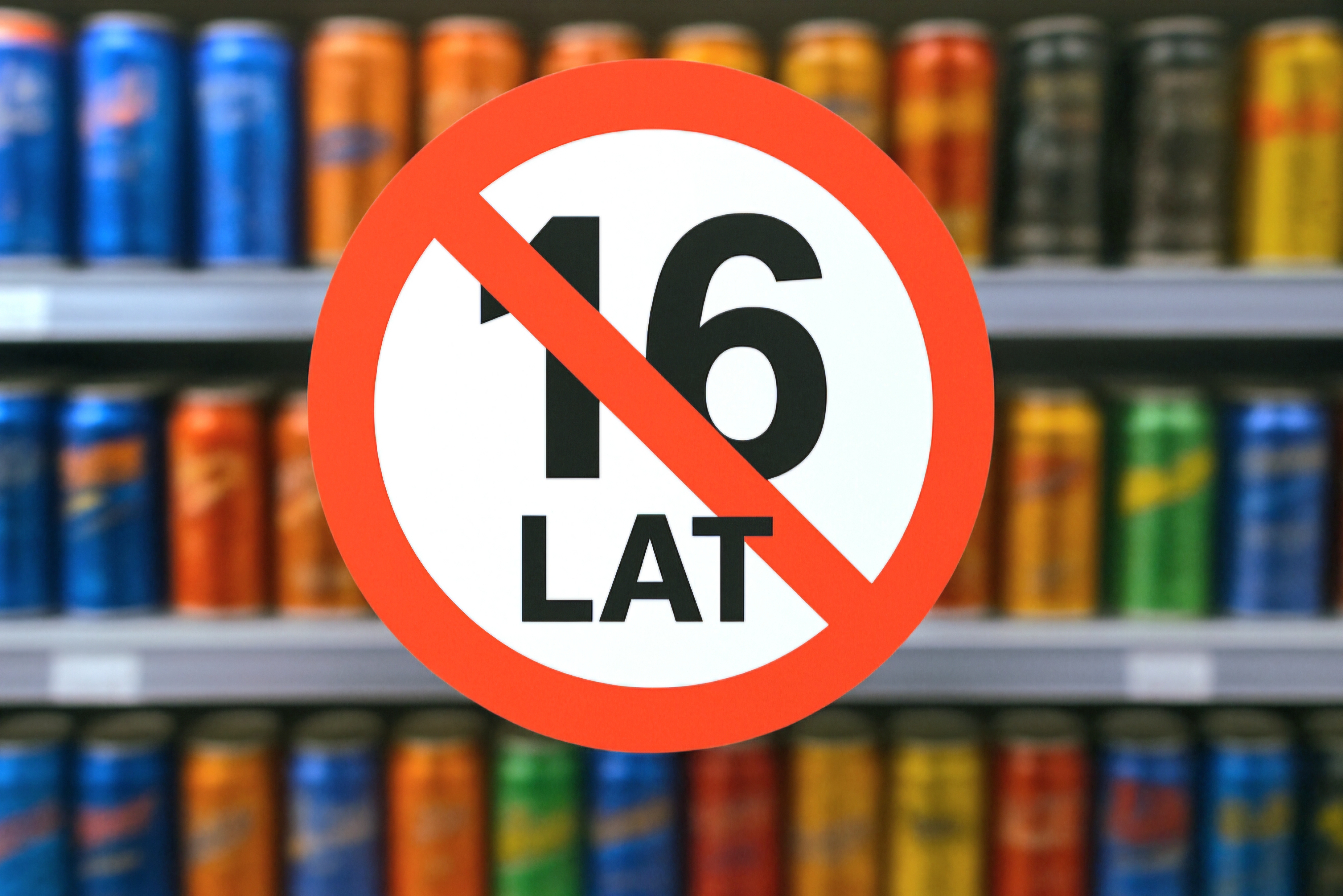 Nowe prawo od 2026 roku: napoje energetyczne tylko dla osób 16+