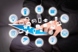 Producenci pod presją: od 2027 r. obowiązkowe standardy bezpieczeństwa dla elektroniki podłączonej do internetu