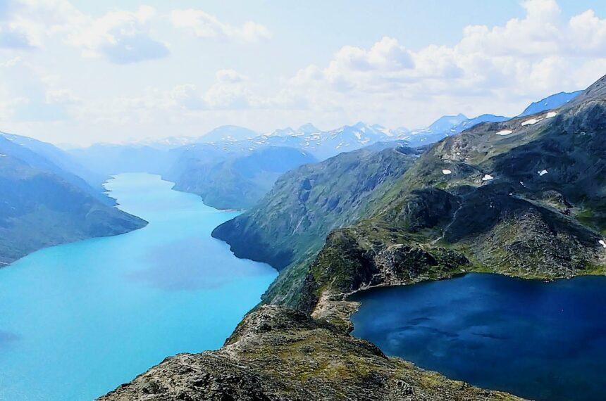 Inwestycje w najpopularniejsze szlaki turystyczne: Tłumy na Trolltundze i Besseggen - 10,8 mln koron na bezpieczeństwo i ochronę przyrody