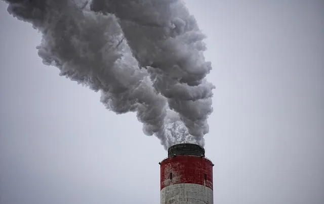 Norwegia likwiduje podwójny podatek CO₂. Przemysł odetchnie od marca 2026
