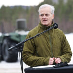 Czy Norwegia buduje rzeczywiście odporny system obrony? Państwo liczy na gminy i biznes - ale kto naprawdę poniesie ciężar?