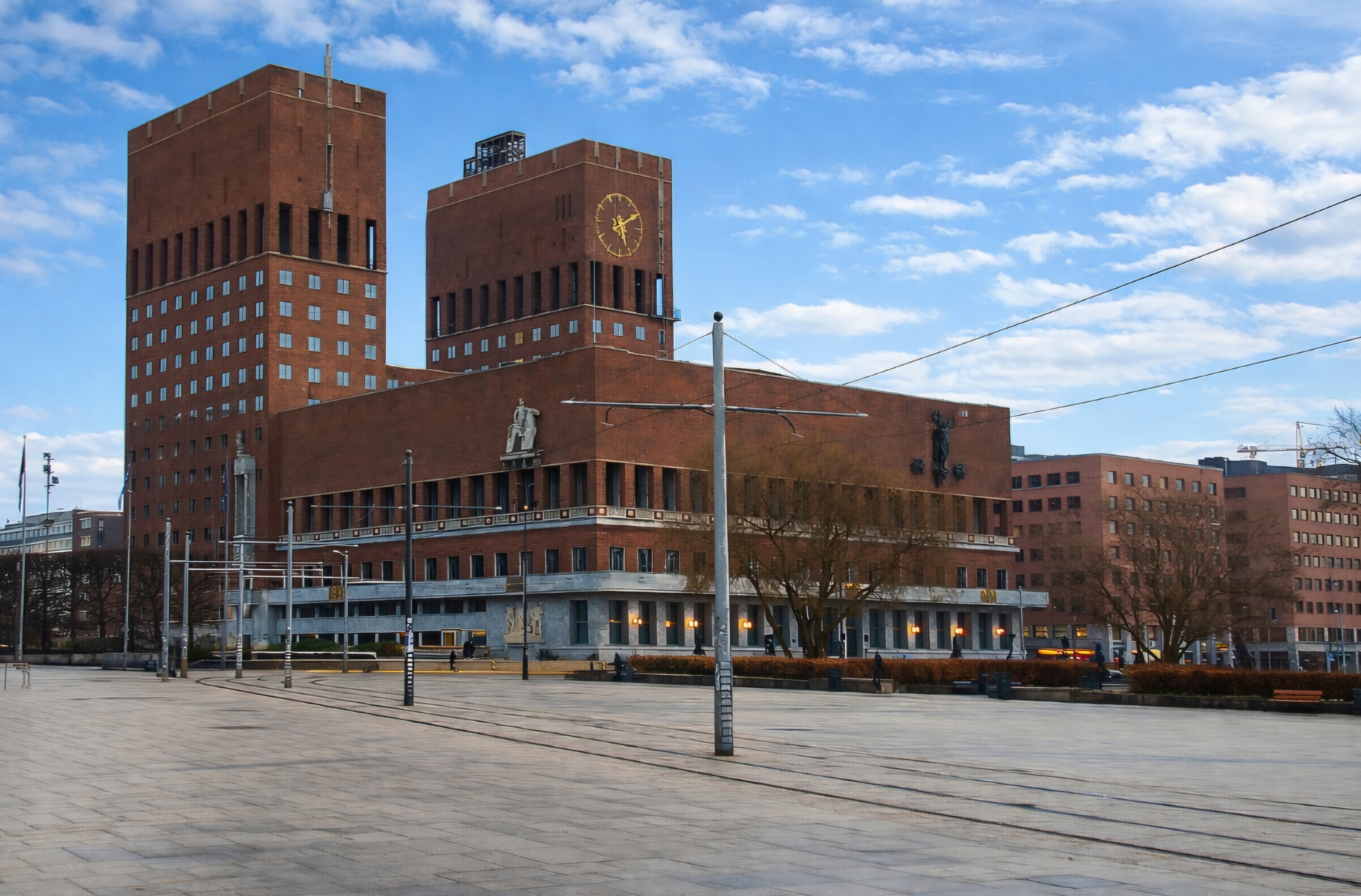 Eksplozja przy ambasadzie USA w Oslo: Przełom w śledztwie – policja zatrzymała trzy osoby