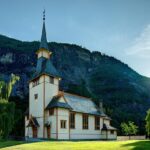 Norwegia: Czy młodzi naprawdę wracają do religii? rekord nowych członków i jednocześnie spadek wiernych