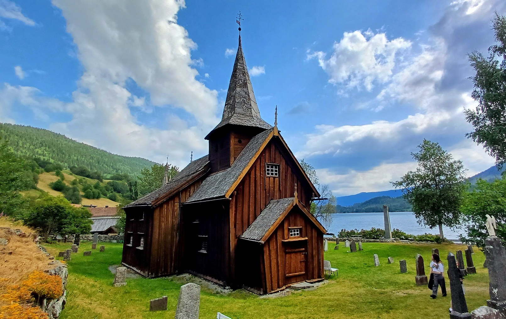 Nowe zakazy w Norwegii: Turystyka wymknęła się spod kontroli? - Stop dronom nad zabytkami