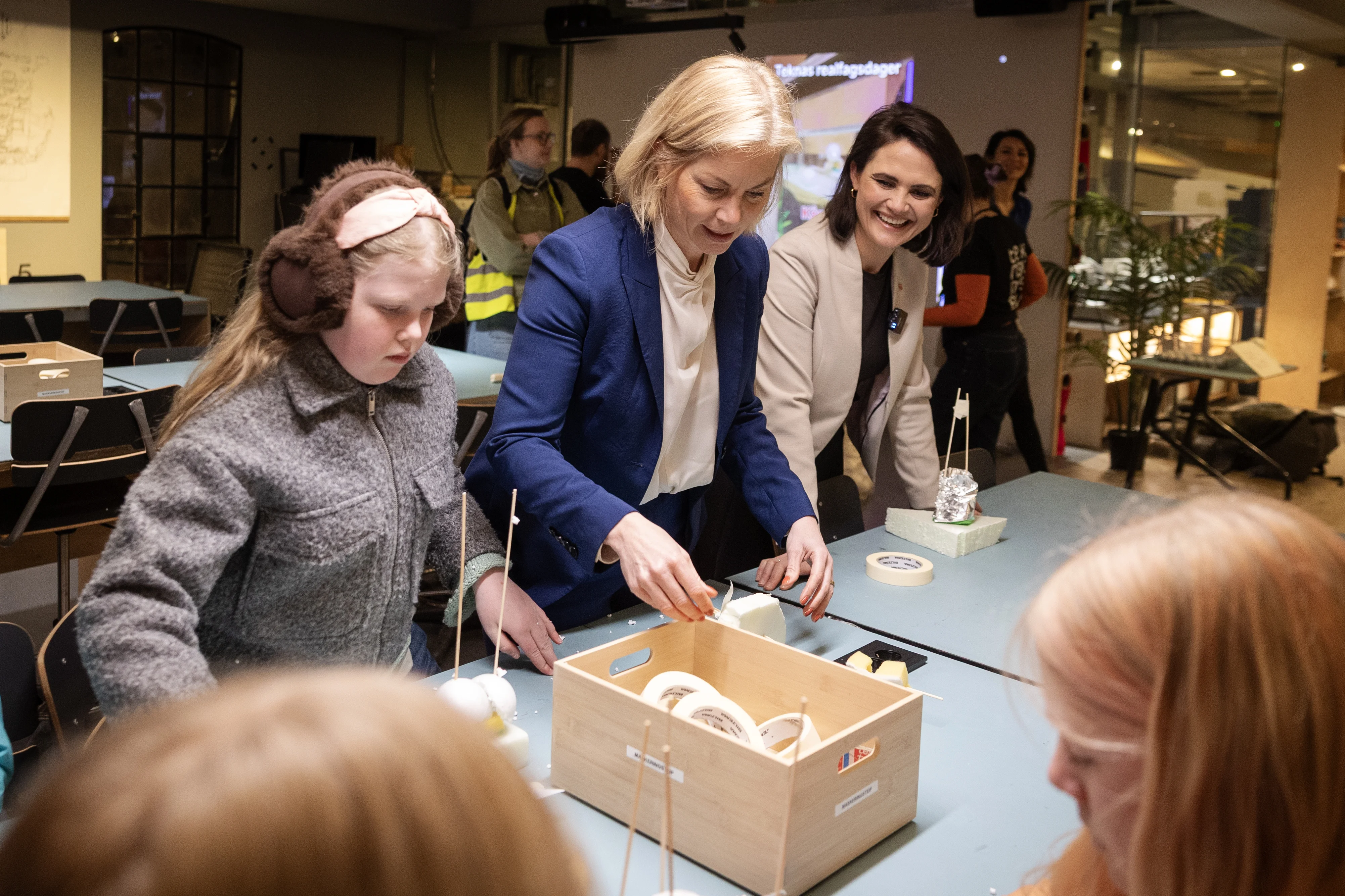 Norwegia: brakuje specjalistów od technologii i nauk ścisłych – rząd szykuje wielką reformę edukacji