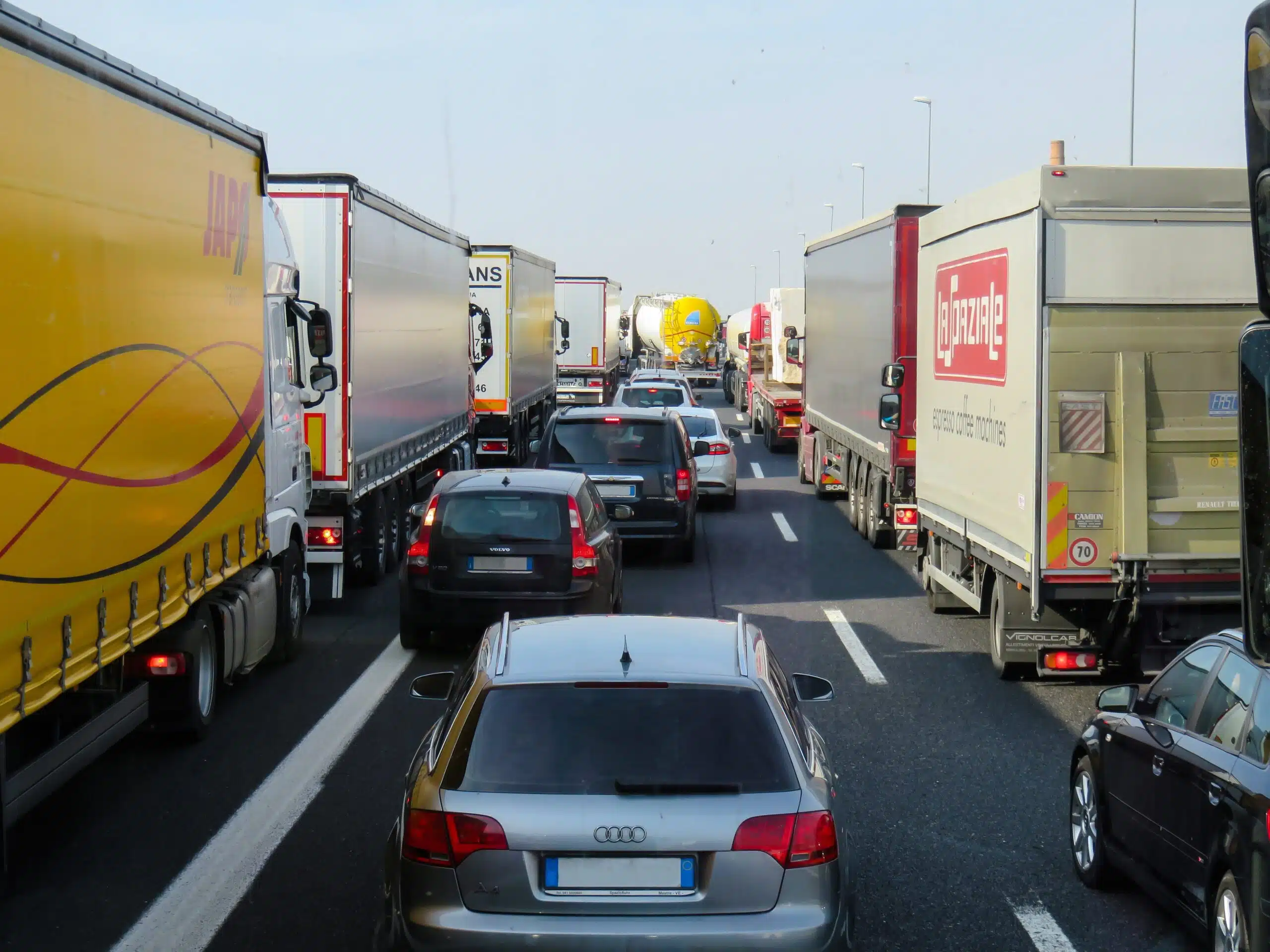 Akcja „Dieselbrøl” startuje: Kolumny aut spowolnią ruch - kierowcy muszą uzbroić się w cierpliwość