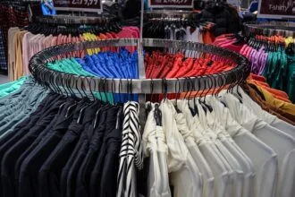Nowe przepisy już w 2027: Firmy odzieżowe pod presją - państwo chce obciążyć je kosztami odpadów