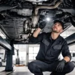Mechanicy i pomocnicy z gwarantowaną stawką. Płaca minimalna w branży motoryzacyjnej
