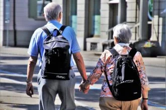 Wrześniowy przelew z wyrównaniem - najniższe emerytury w górę. Czy to poprawi sytuację finansową seniorów?