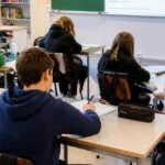 Koniec rewolucji cyfrowej? Czy sztuczna inteligencja zostanie całkowicie zakazana w szkołach?