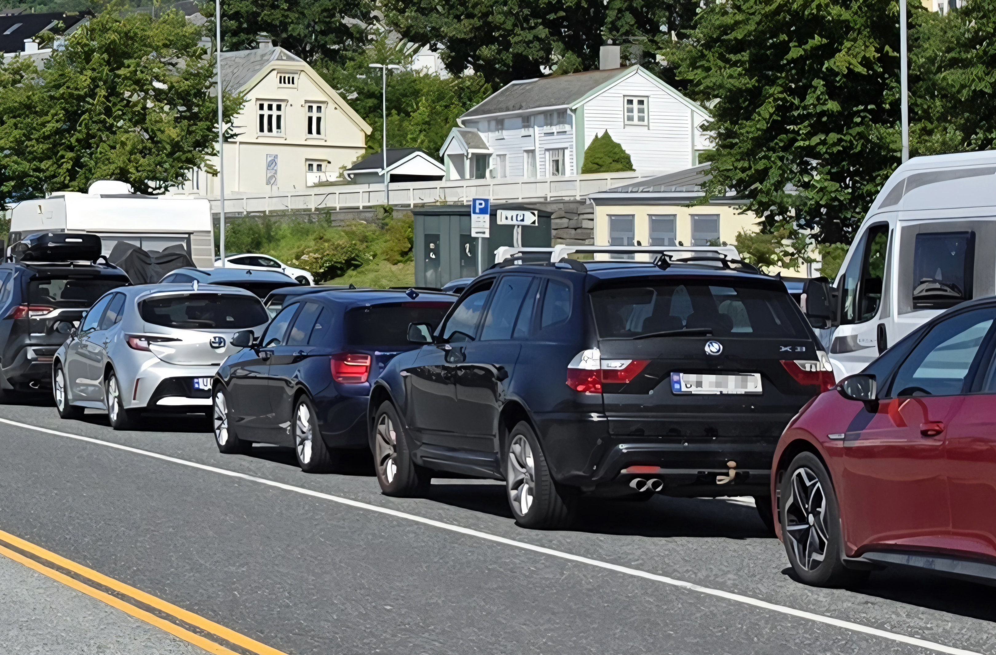 E18 do Oslo: Kierowców czekają wielokilometrowe korki już w ten weekend – dlaczego?