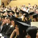 Jak magister w Norwegii wpływa na szanse na rynku pracy? Nowe dane nie pozostawiają wątpliwości - znamy wyniki badania
