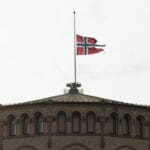 Oslo z dodatkowymi ograniczeniami bezpieczeństwa w dniu składania przysięgi przez króla Haakona VIII w Stortingu